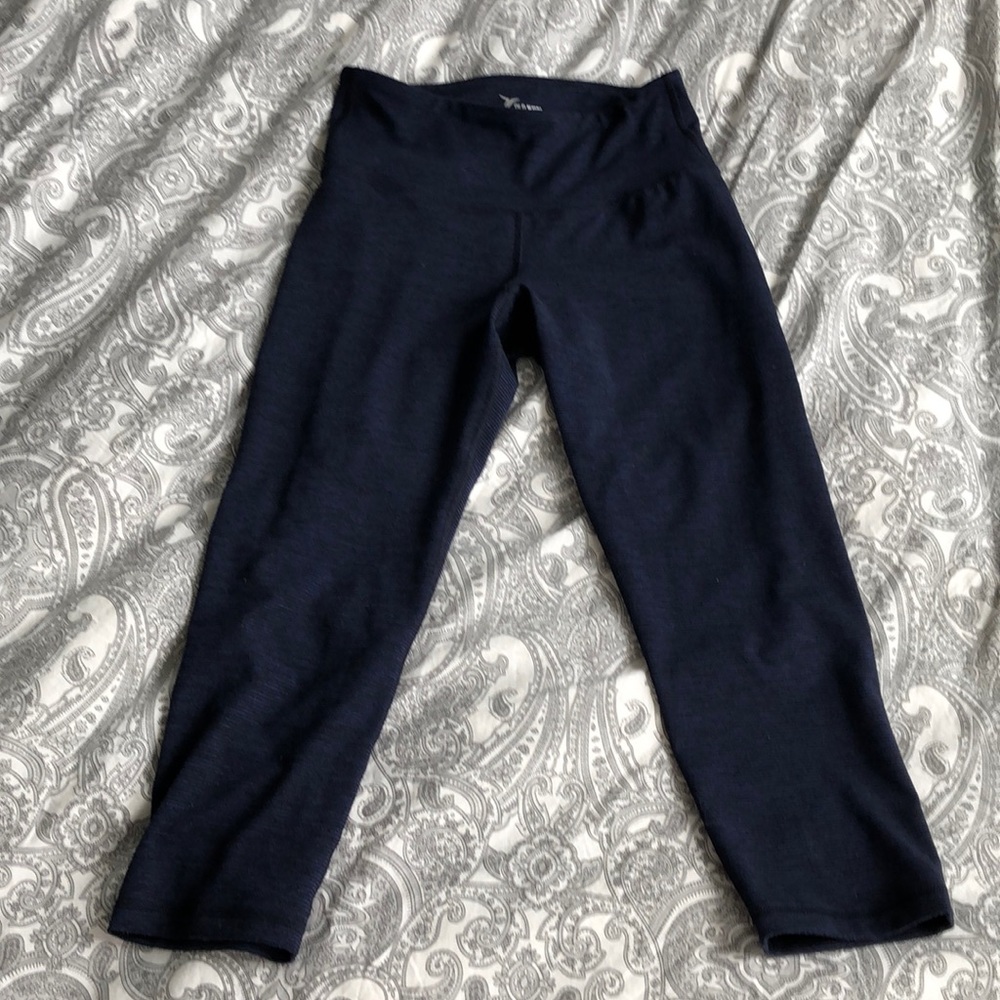 Old Navy activewear leggings 3/4 crop